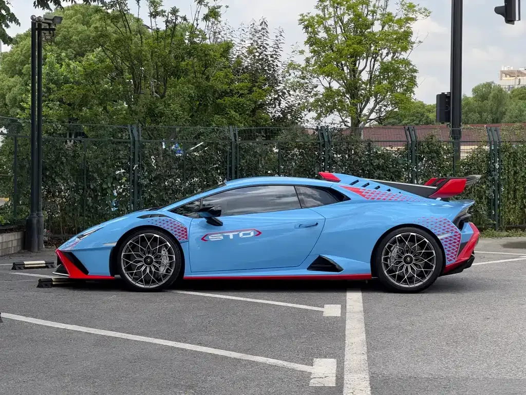 Lamborghini Huracan — фото 10