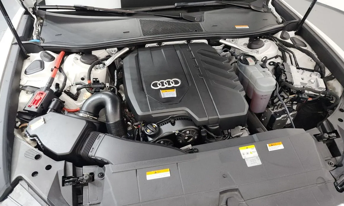 Audi A6 — фото 6
