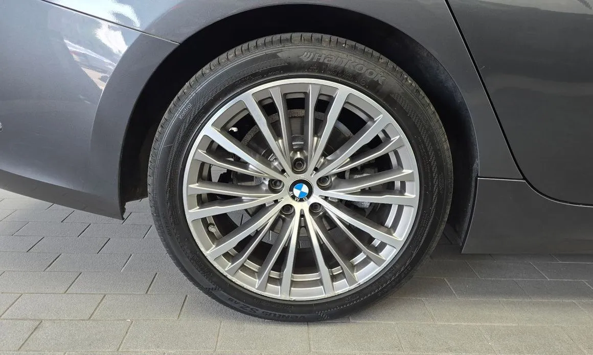 BMW 3-Series 2021 из KR, фото 7
