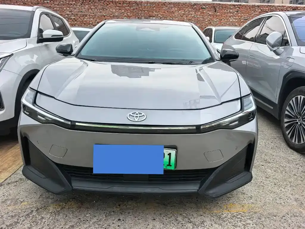 Toyota bZ3 2024 из CN, фото 6