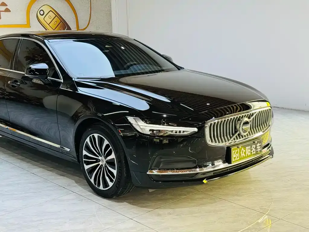 Volvo S90 — фото 3