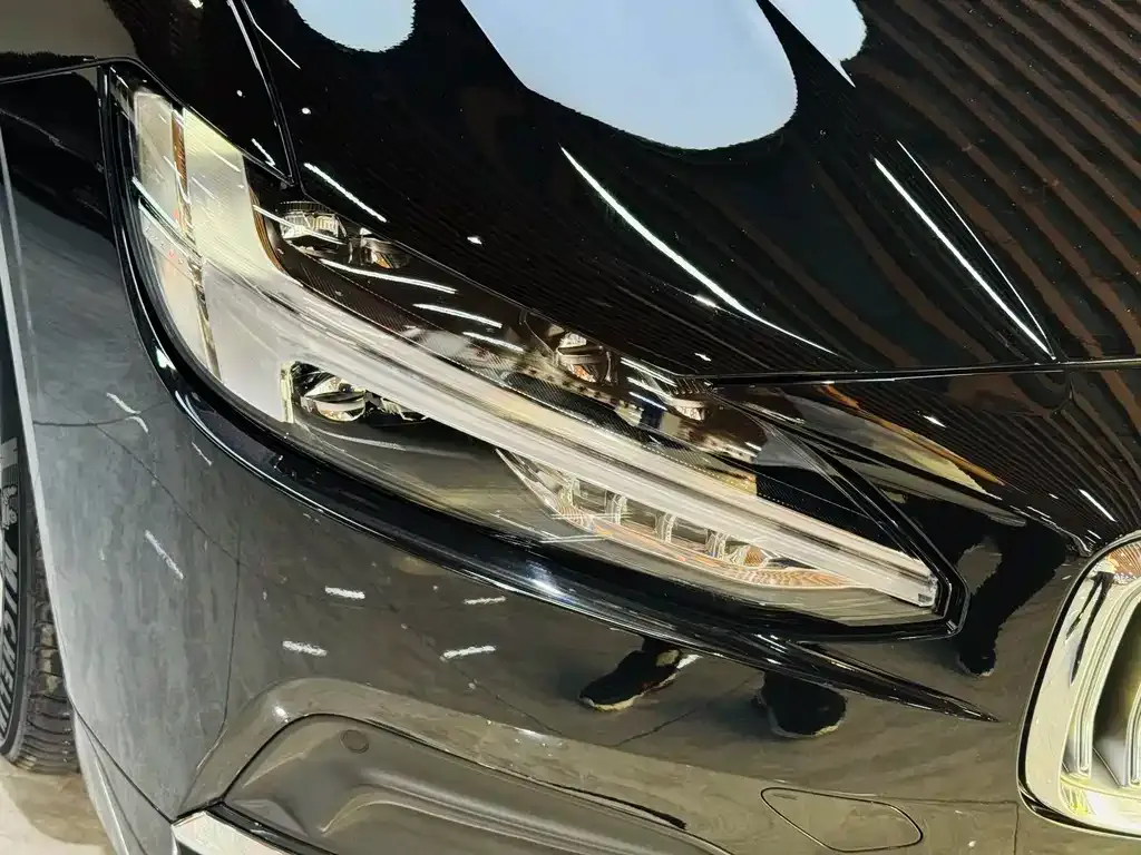 Volvo S90 — фото 4