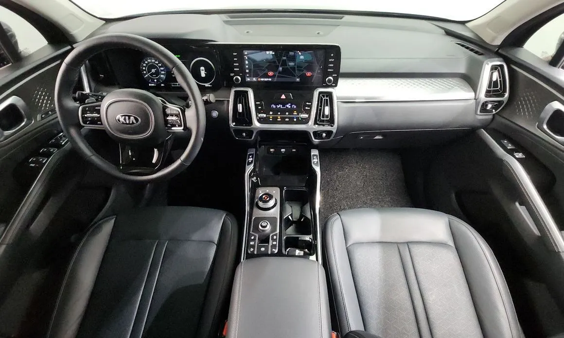 Kia Sorento — фото 10
