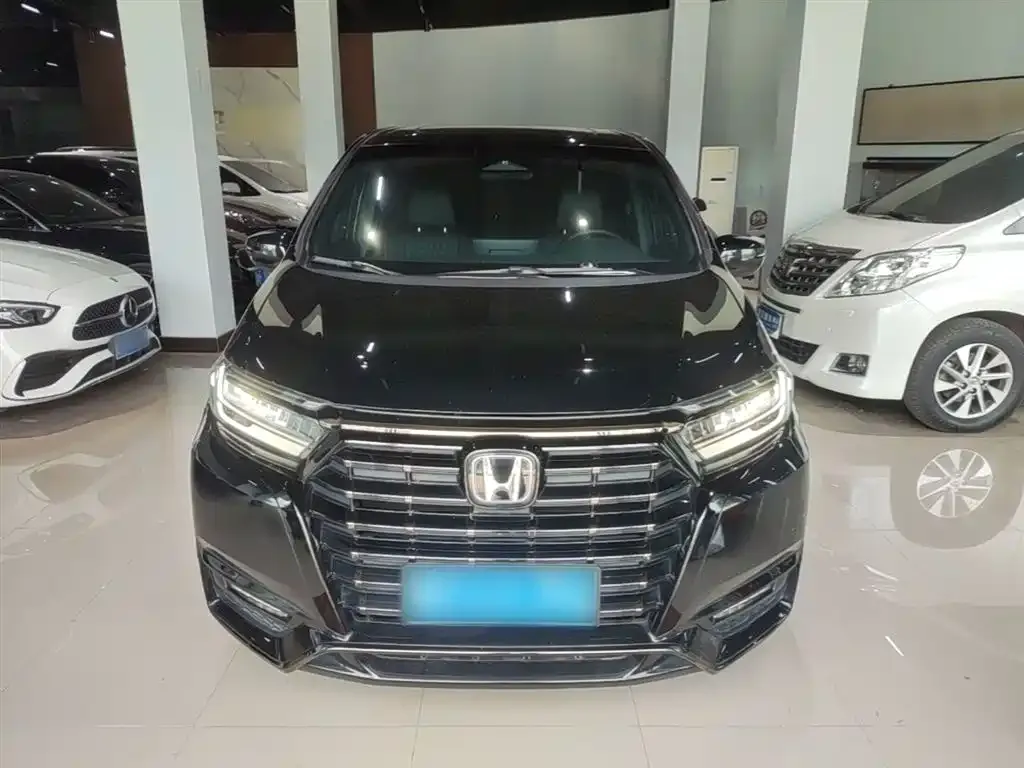Honda Elysion 2024 из CN, фото 10