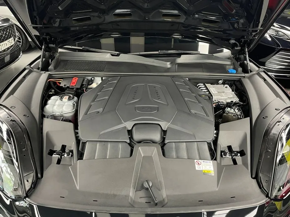 Porsche Cayenne 2024 из KR, фото 10
