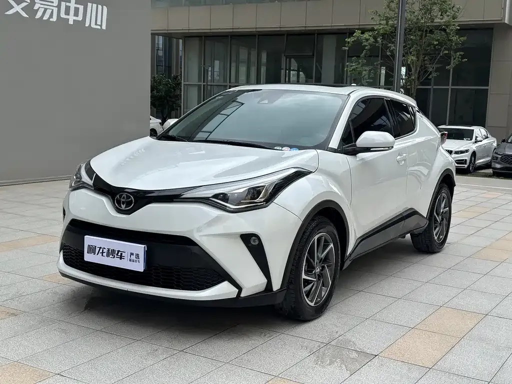 Toyota C-HR 2023 из CN, фото 8