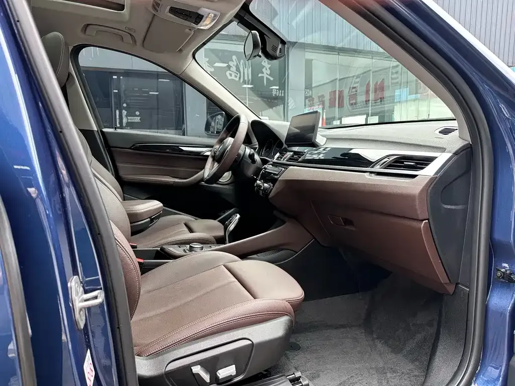 BMW X1 2023 из CN, фото 2