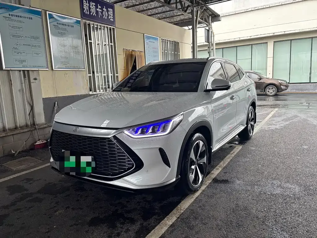 BYD PLUS New Energy — фото 1