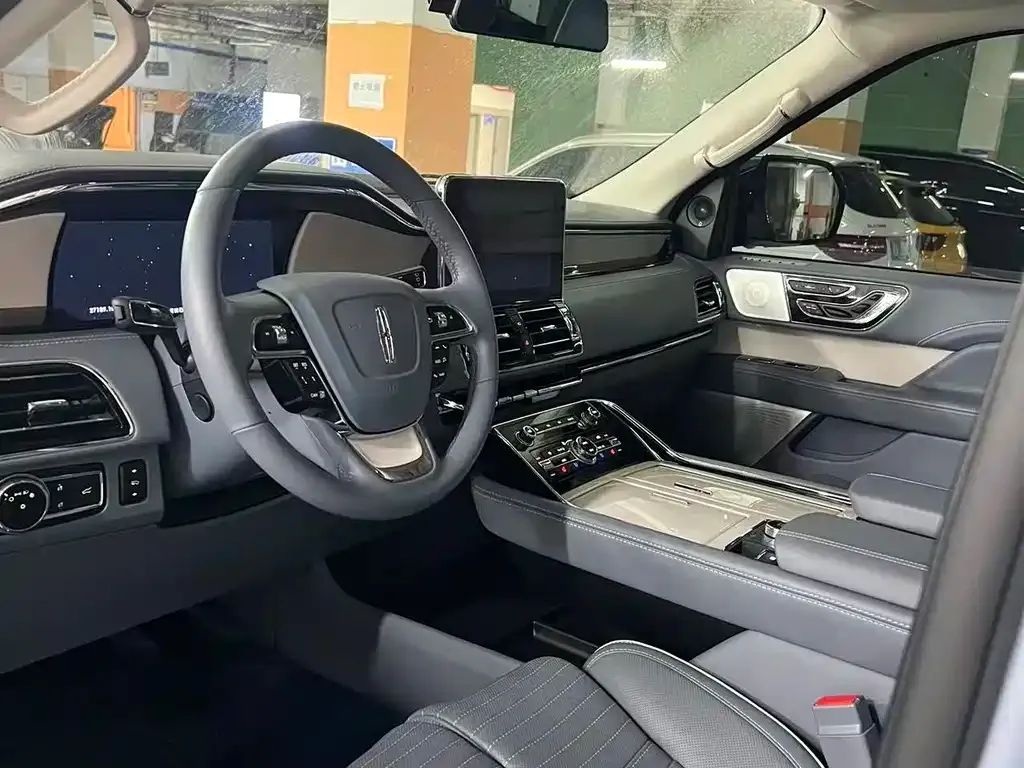 Lincoln Navigator 2021 из CN, фото 3