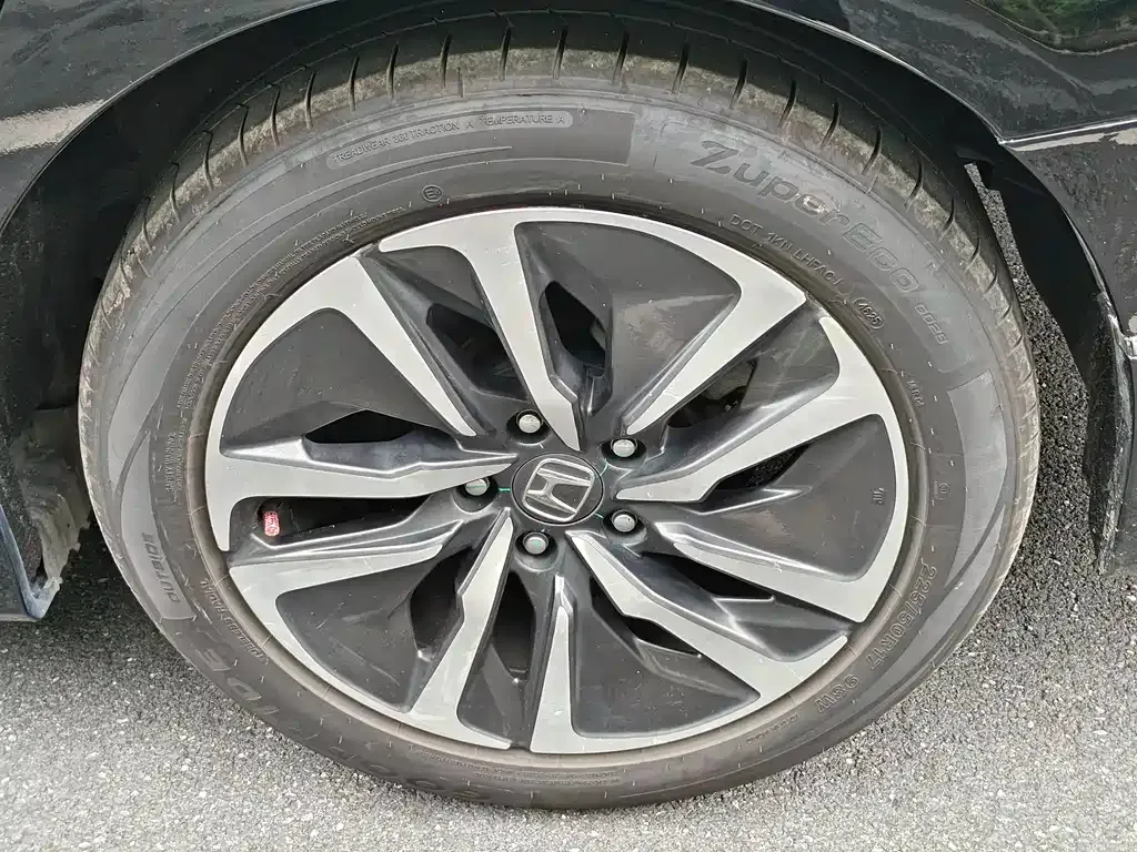 Honda Accord — фото 6