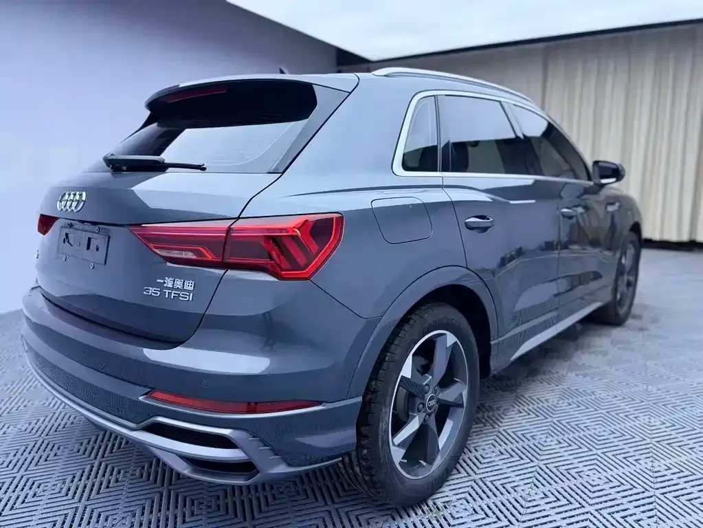 Audi Q3 — фото 4