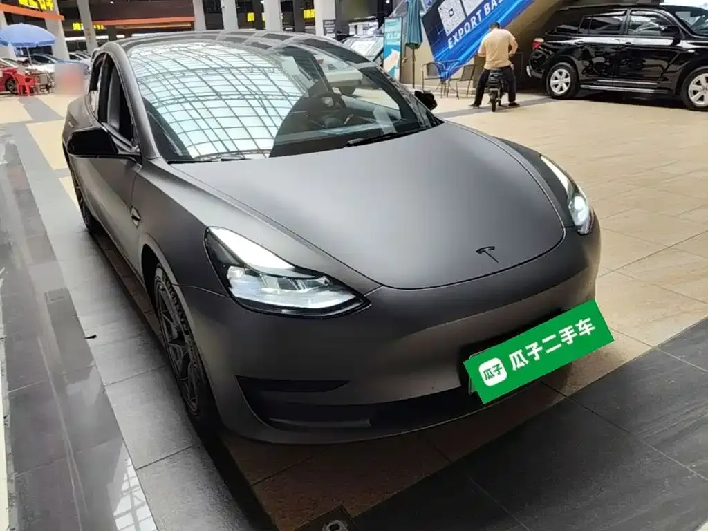 Tesla Model 3 — фото 10