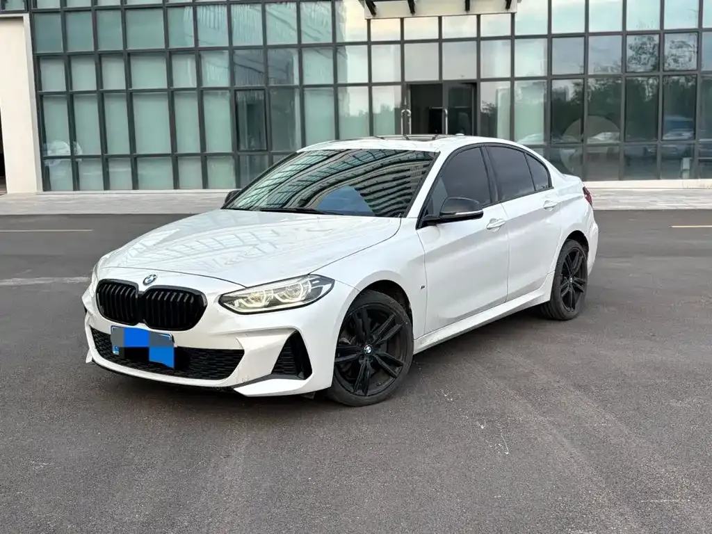 BMW 1 Series — фото 1