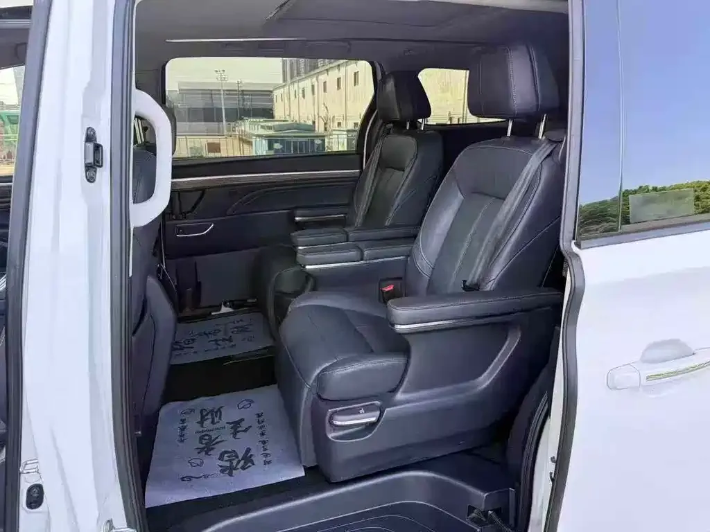 GAC Motor Trumpchi M8 — фото 2