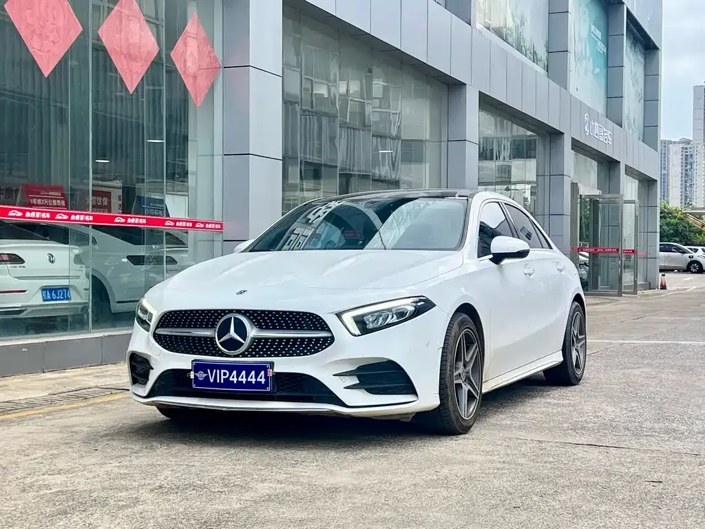 Mercedes-Benz A-Class — фото 1