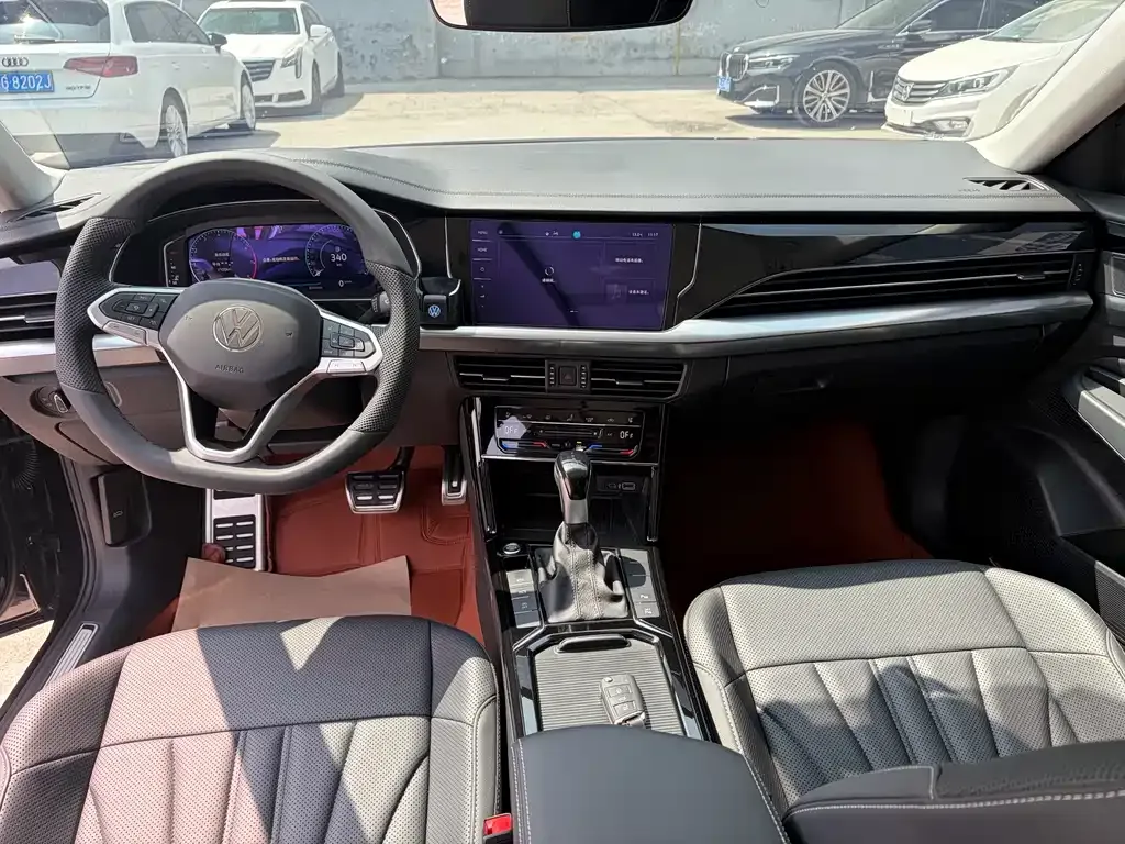 Volkswagen Passat — фото 10