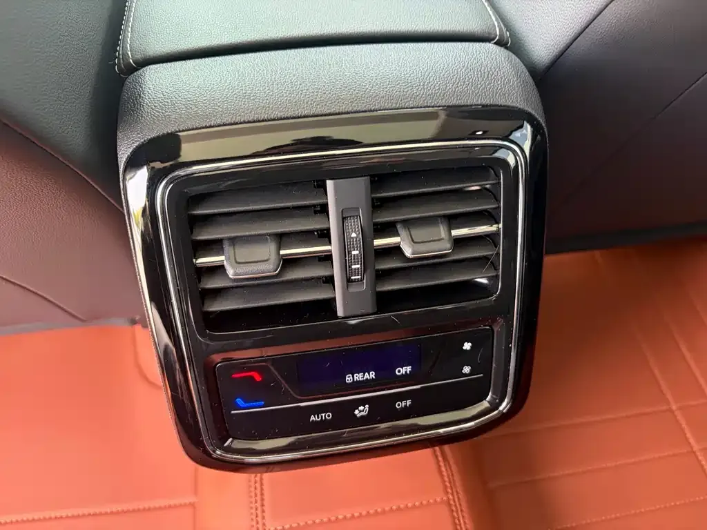 Volkswagen Passat — фото 7