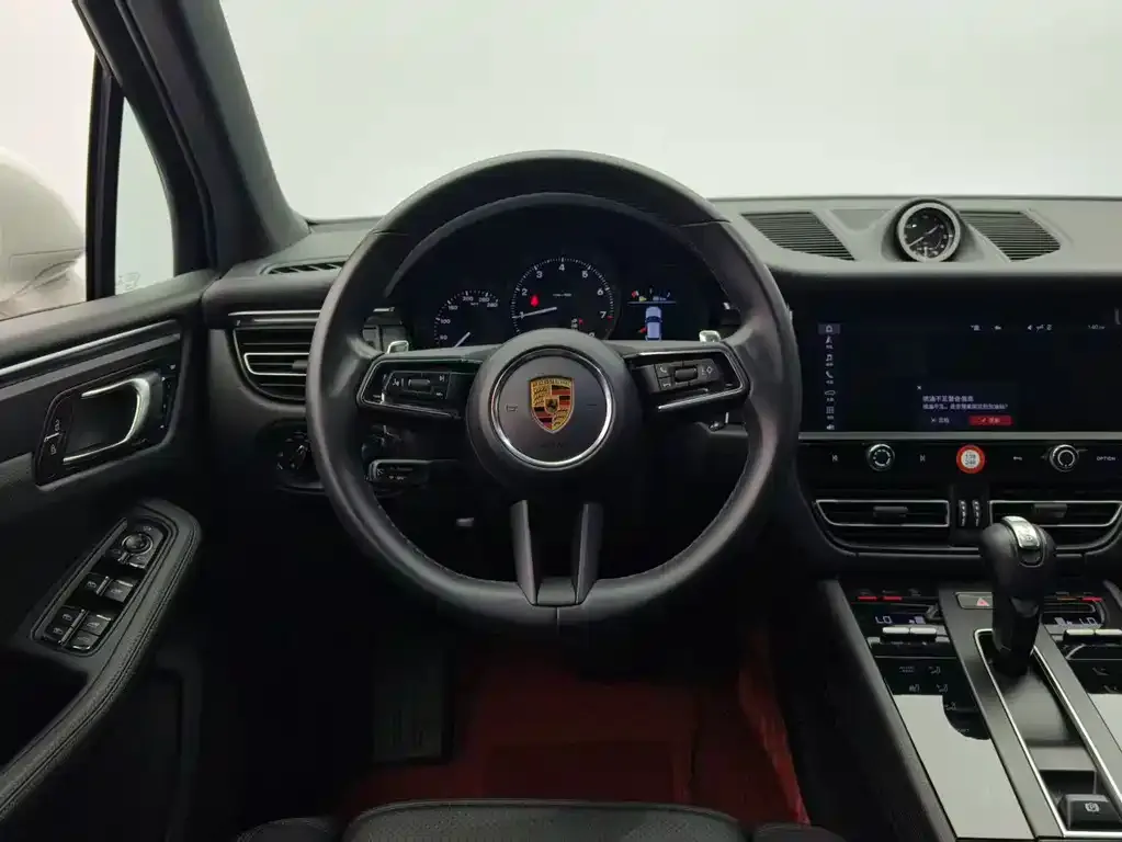 Porsche Macan — фото 6