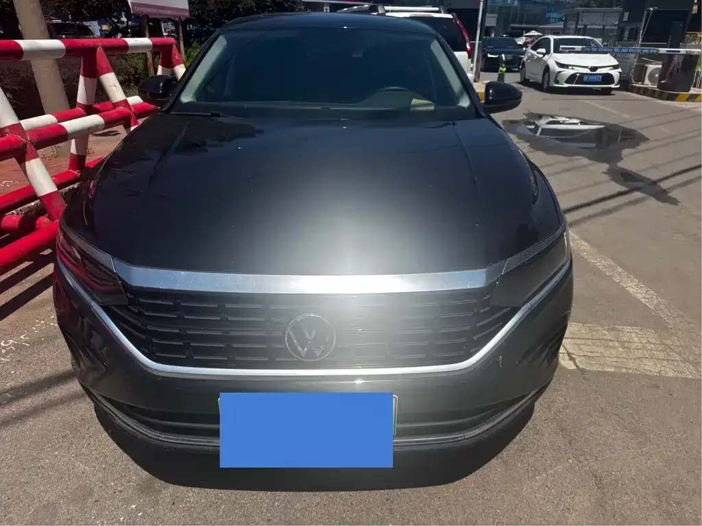 Volkswagen Passat — фото 9