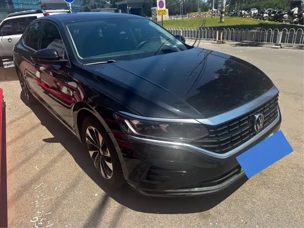 Volkswagen Passat — фото 10