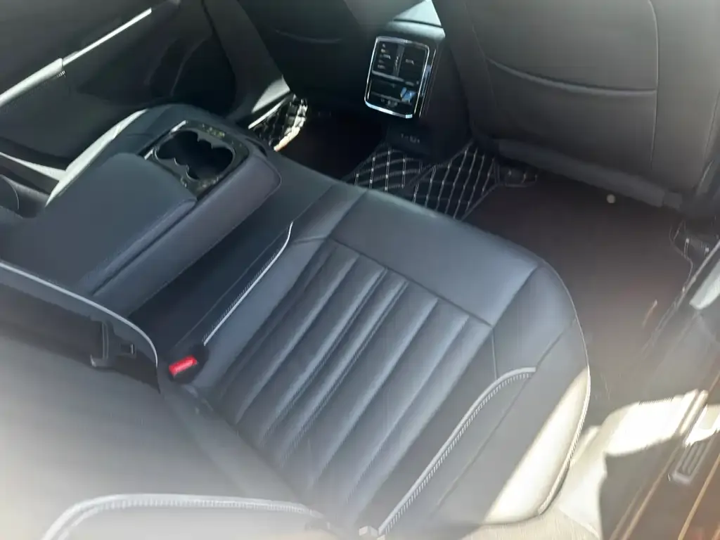 Volkswagen Passat — фото 6