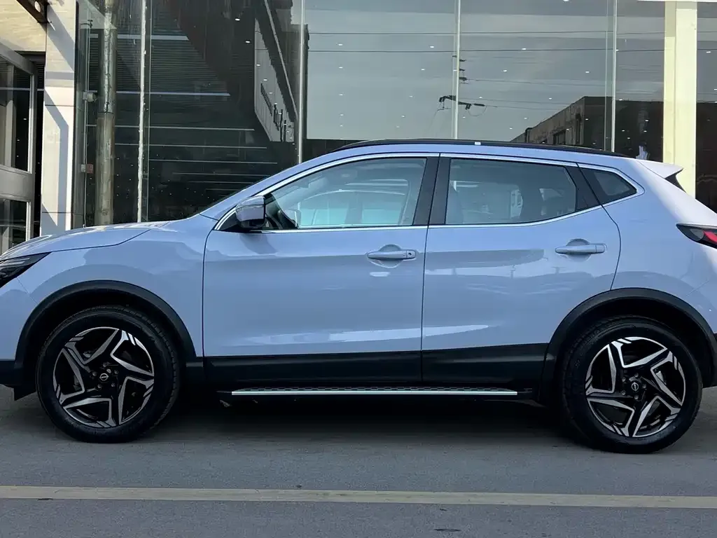 Nissan Qashqai — фото 3