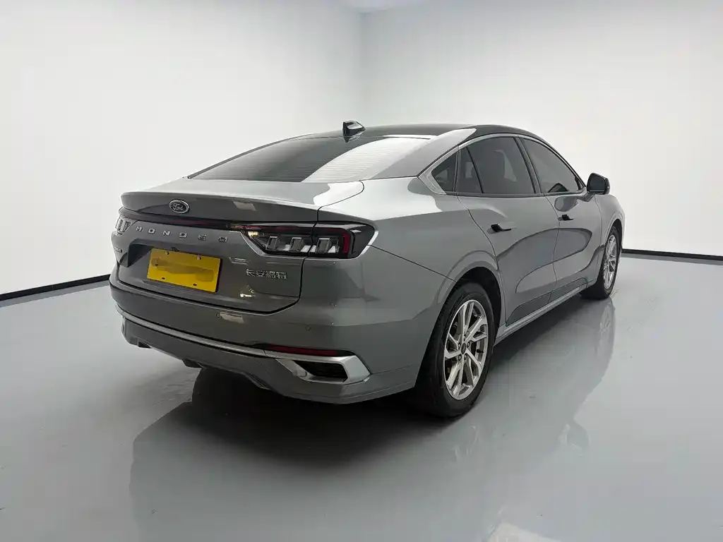 Ford Mondeo — фото 5
