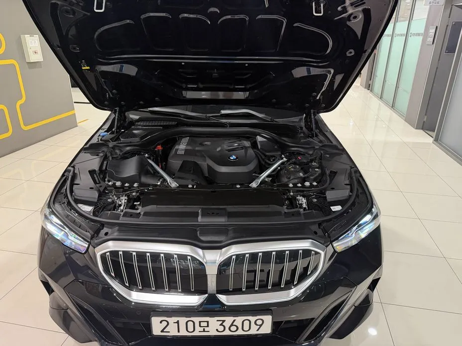 BMW 5-Series 2025 из KR, фото 4