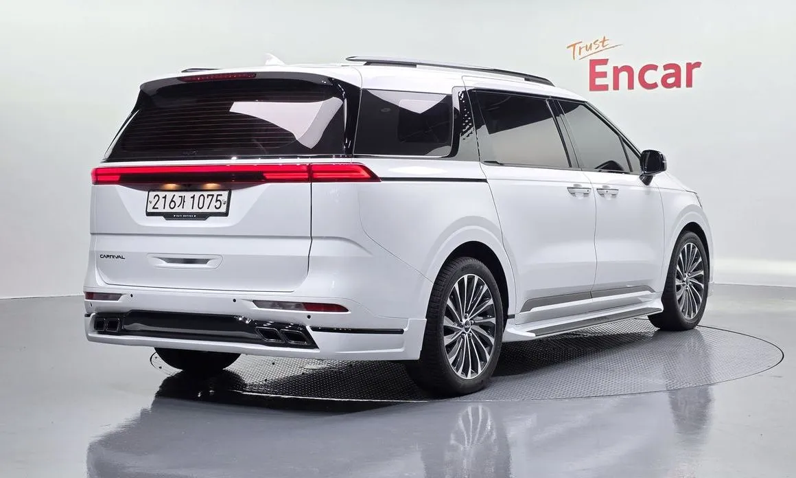 Kia Carnival 2023 из KR, фото 2