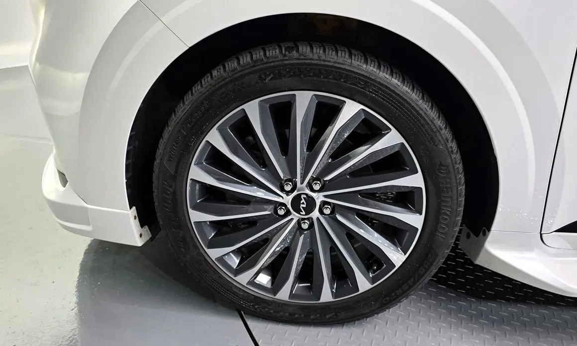 Kia Carnival 2023 из KR, фото 8