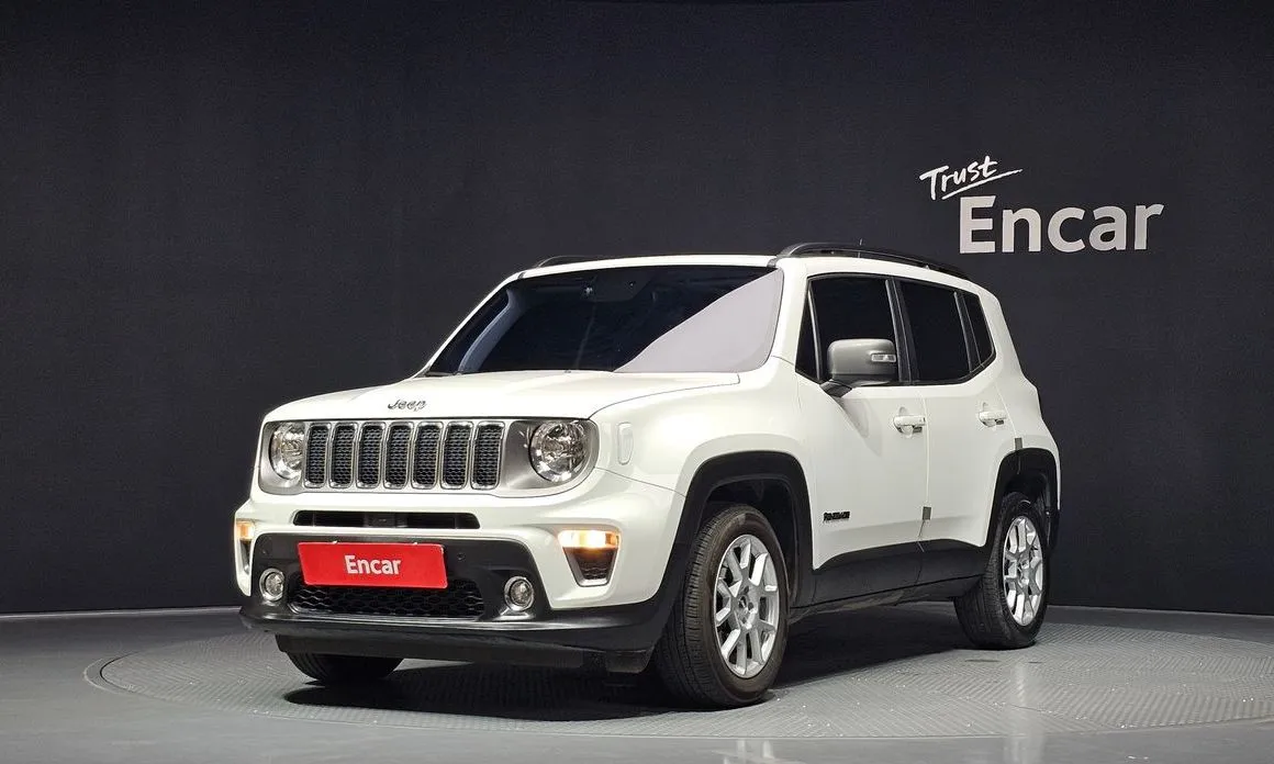 Jeep Renegade — фото 1