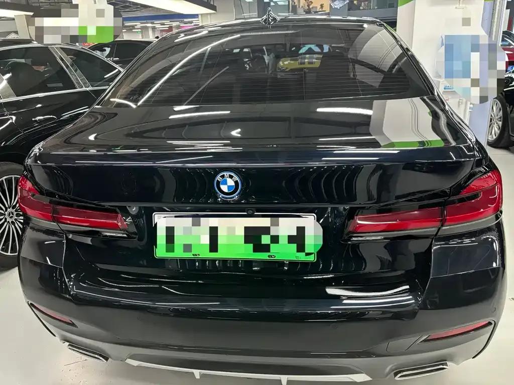 BMW 5 Series New Energy — фото 2