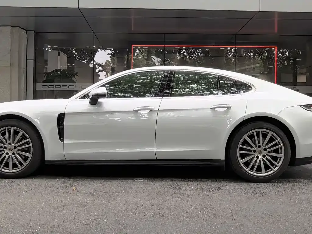Porsche Panamera — фото 6