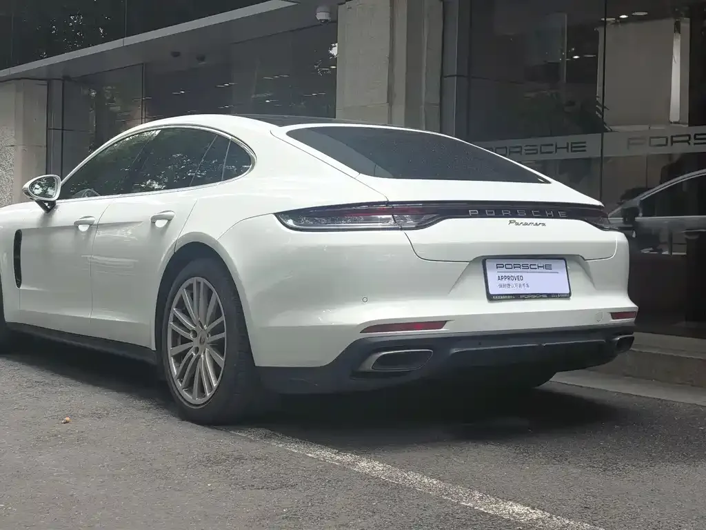 Porsche Panamera — фото 8
