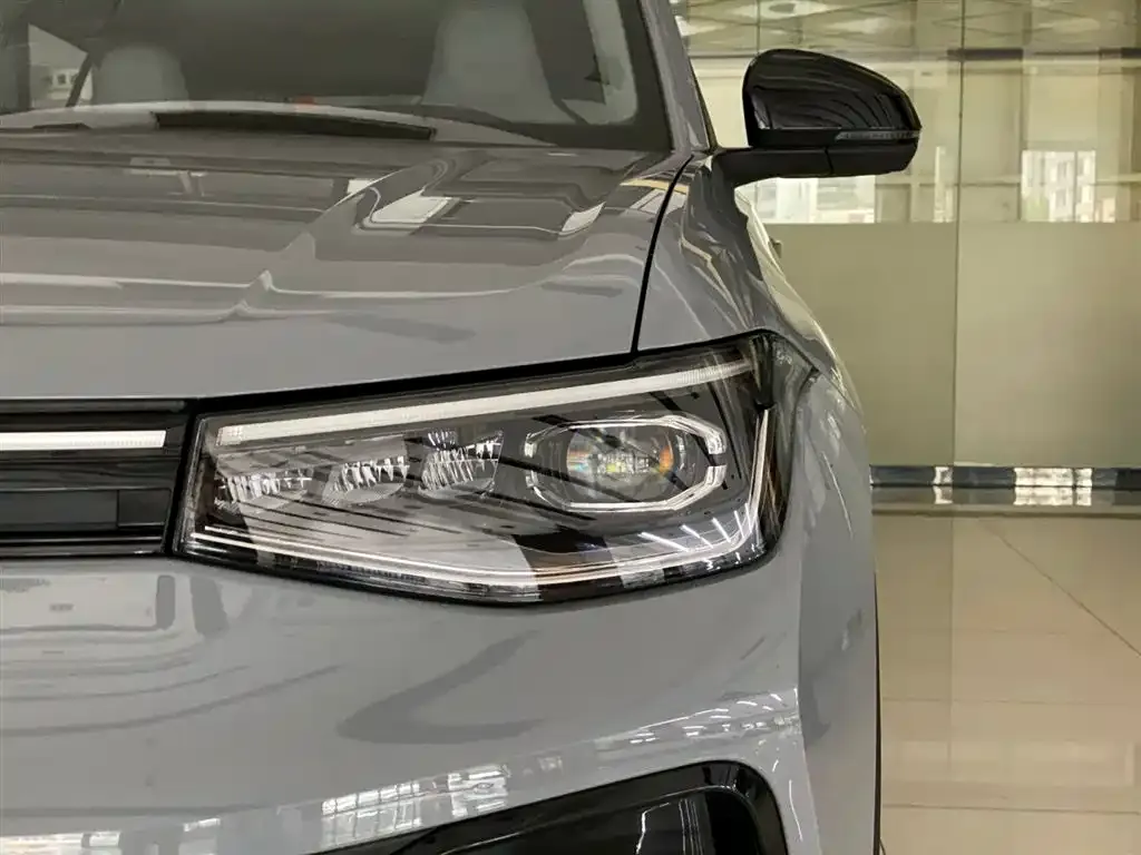 Volkswagen Tharu — фото 2