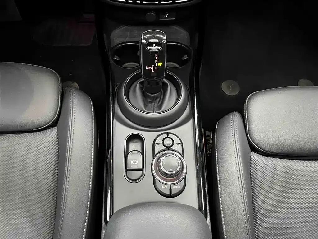 MINI Clubman 2022 из CN, фото 9