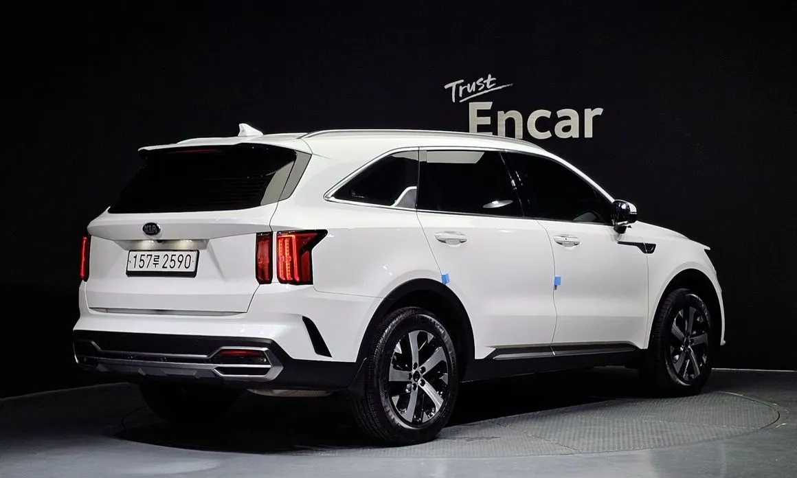 Kia Sorento — фото 6