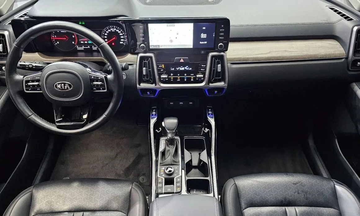 Kia Sorento — фото 8