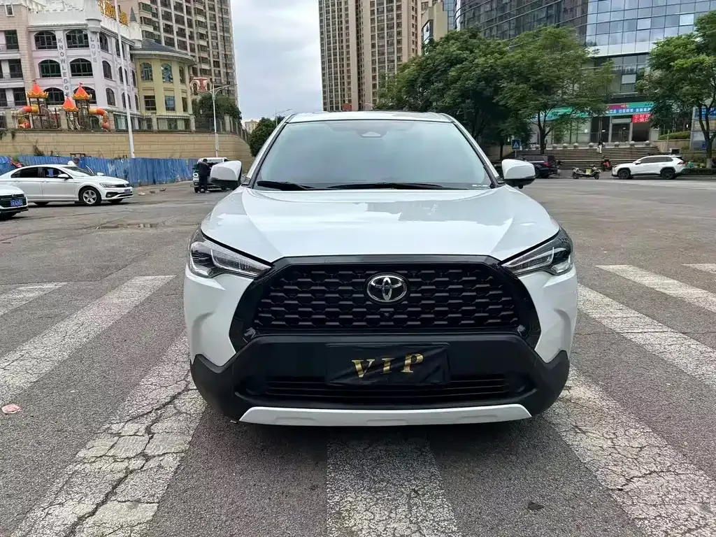 Toyota Corolla Cross 2023 из CN, фото 8