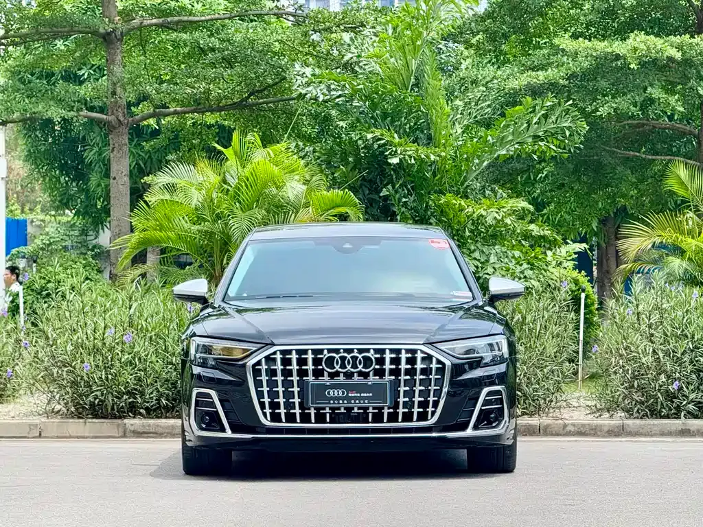 Audi A8 — фото 8