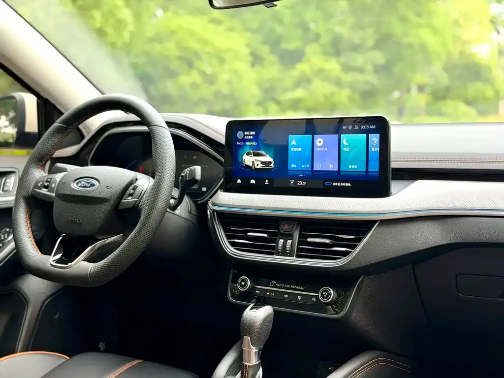 Ford Focus 2023 из CN, фото 3