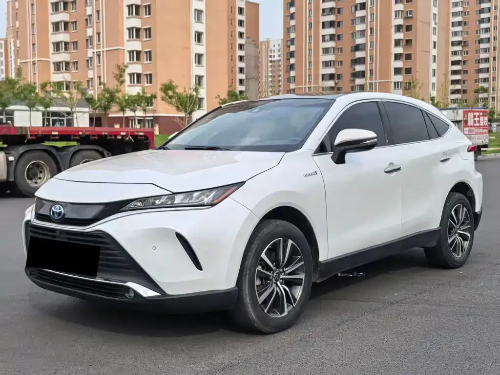 Toyota Harrier — фото 1