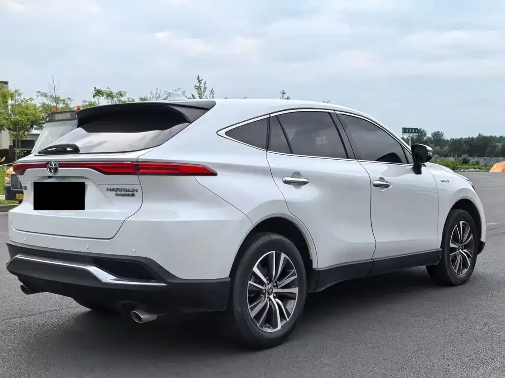 Toyota Harrier — фото 4