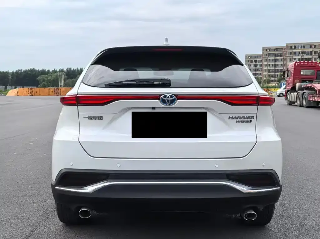 Toyota Harrier — фото 3