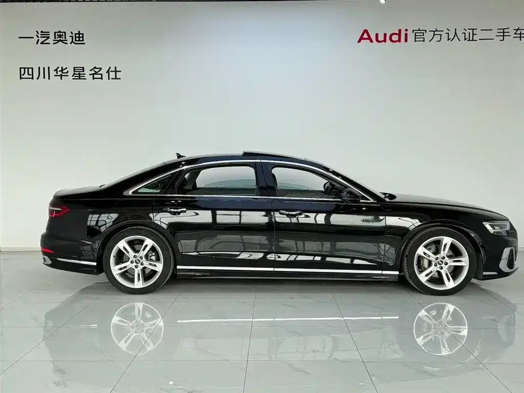 Audi A8 — фото 2
