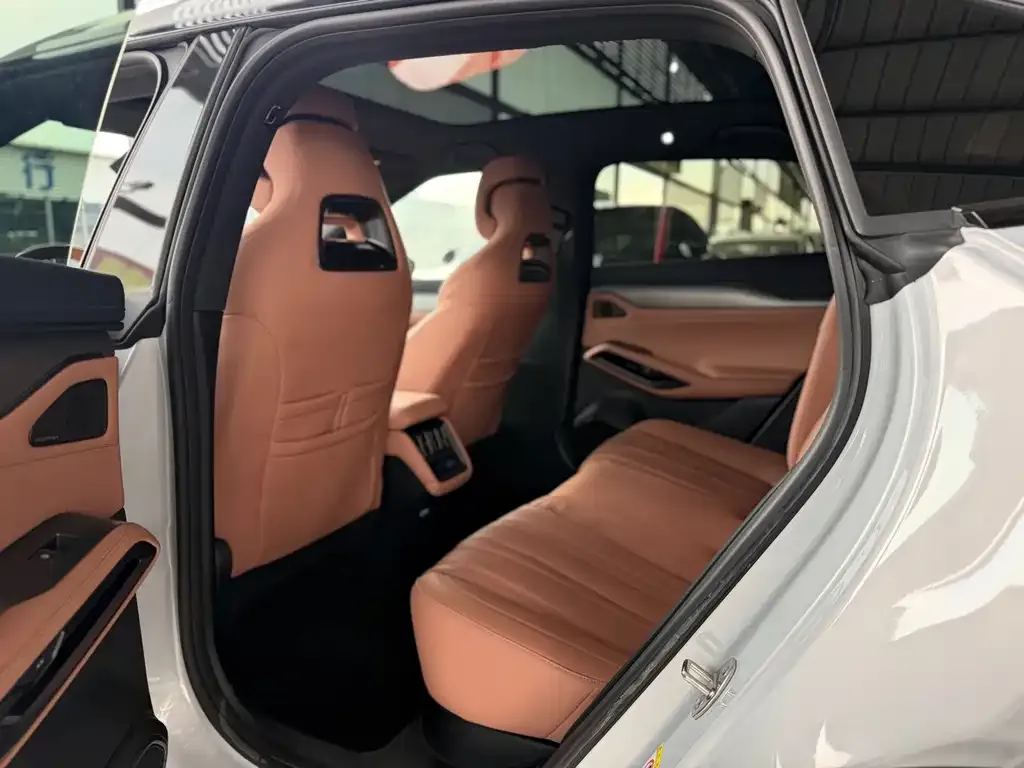 BYD L EV 2025 из CN, фото 4