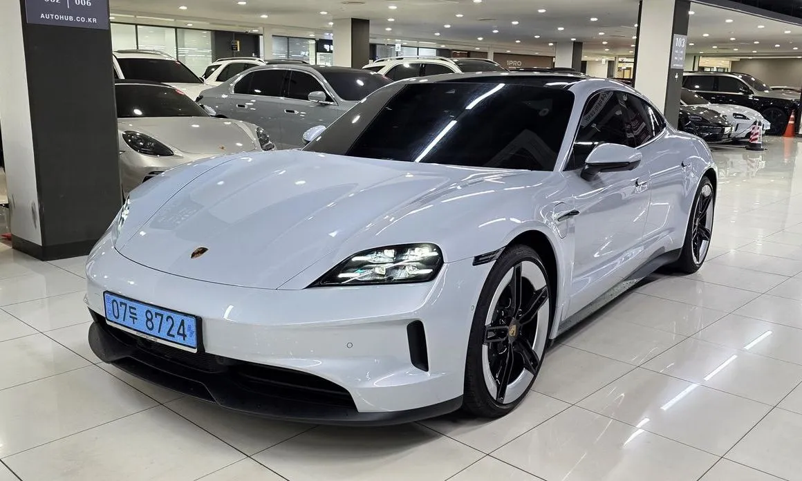 Porsche Taycan 2025 из KR, фото 1