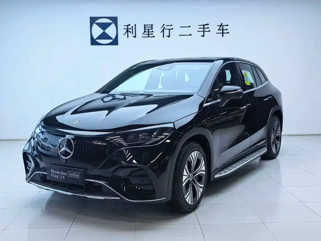 Mercedes-Benz EQE SUV — фото 1