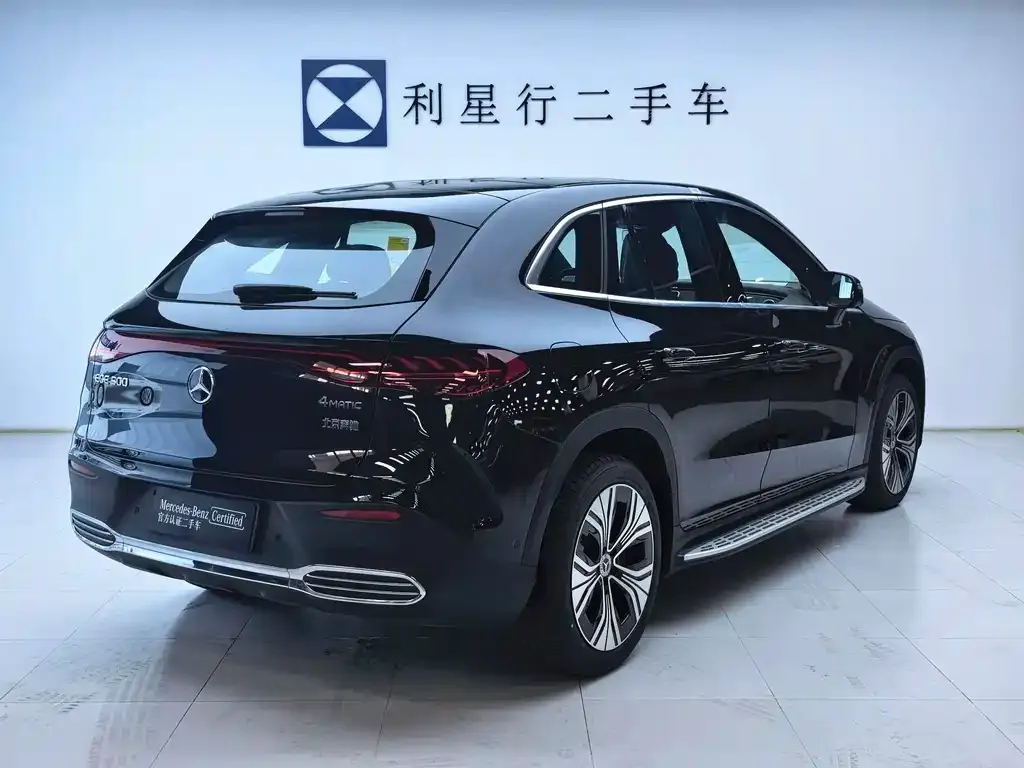Mercedes-Benz EQE SUV — фото 2