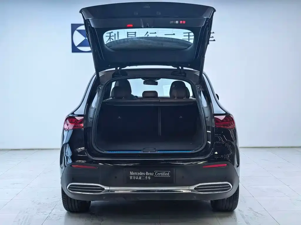 Mercedes-Benz EQE SUV — фото 4